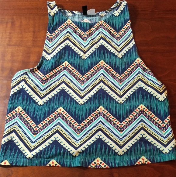 Divided Tops - Crop top